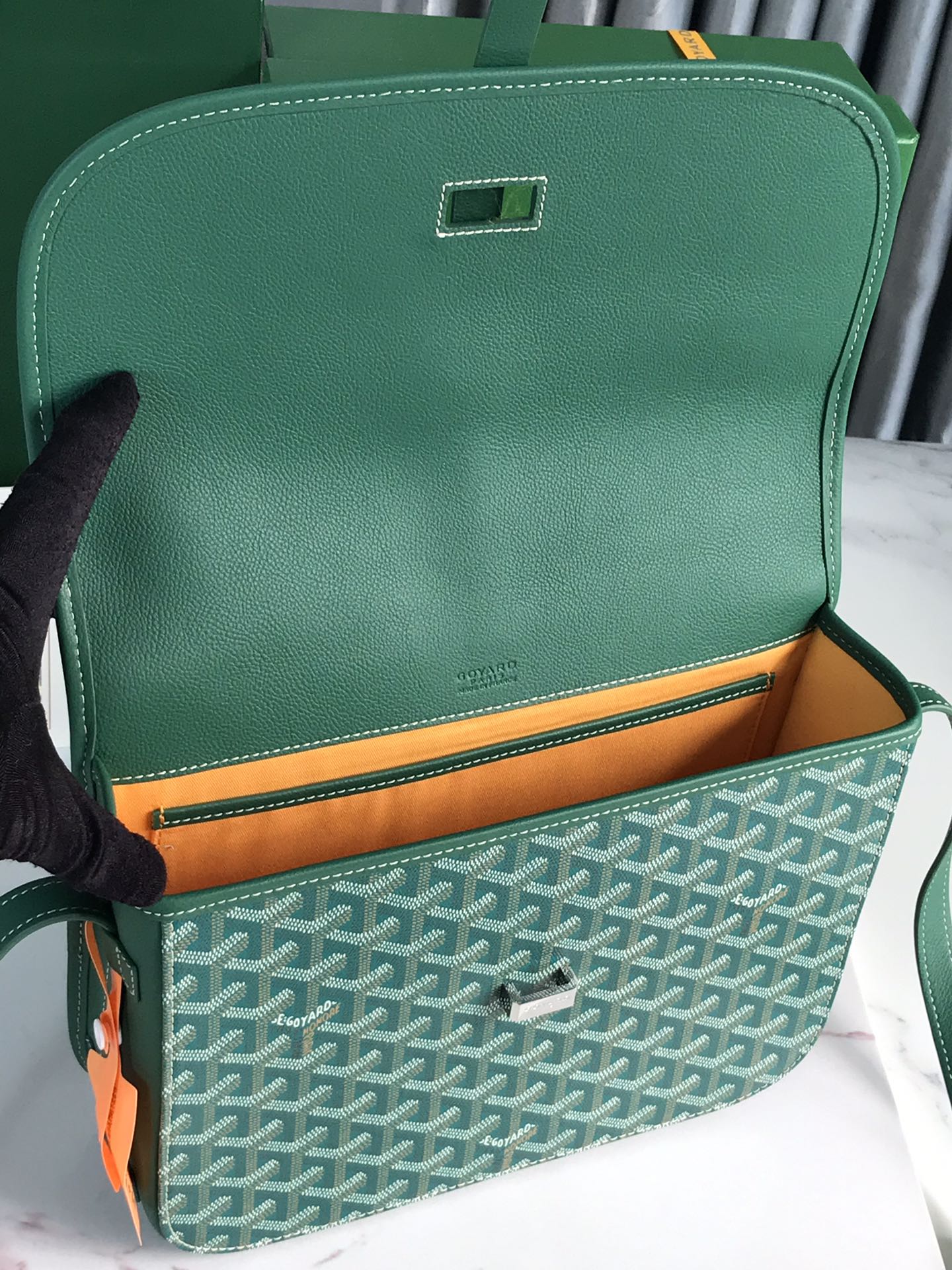 Belvedere MM Shoulder Bag In Green